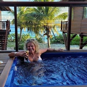 Meet your Posher, Mary